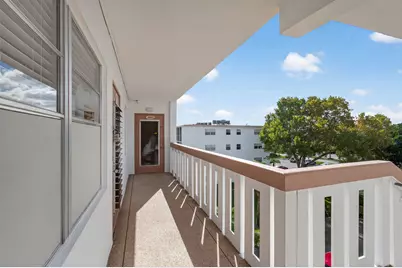 4082 Wolverton, Boca Raton, FL 33434 - Photo 3