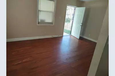 587 W 4th Street, Riviera Beach, FL 33404 - Photo 3