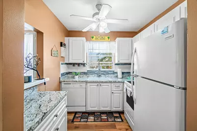 329 Markham O, Deerfield Beach, FL 33442 - Photo 9