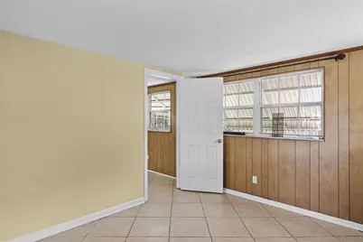 821 SE Solaz Avenue, Port Saint Lucie, FL 34983 - Photo 21