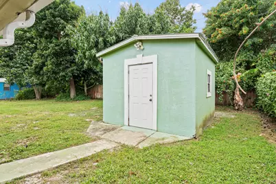 821 SE Solaz Avenue, Port Saint Lucie, FL 34983 - Photo 25