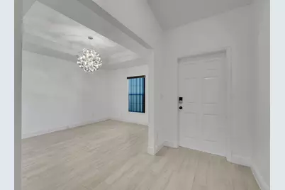 226 SW Starfish Avenue, Port Saint Lucie, FL 34984 - Photo 3