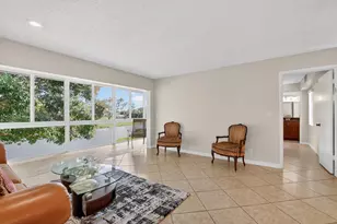 129 Piedmont C, Delray Beach, FL 33484 - Photo 5