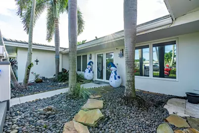 851 SE 5th Avenue, Pompano Beach, FL 33060 - Photo 11