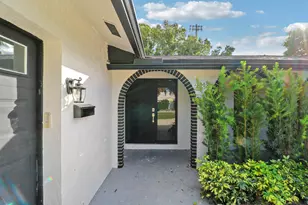 1009 Alamanda Dr, North Palm Beach, FL 33408 - Photo 33