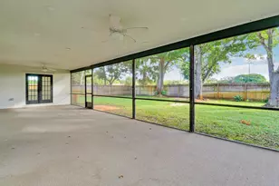 1009 Alamanda Dr, North Palm Beach, FL 33408 - Photo 29