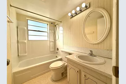 241 Sheffield J, West Palm Beach, FL 33417 - Photo 5