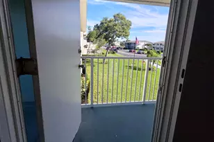 240 Horizons W Unit, Boynton Beach, FL 33435 - Photo 27