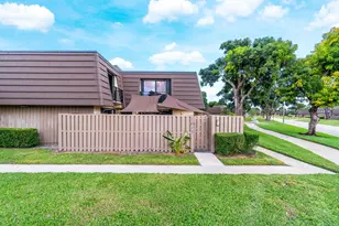 1015 10th Ct, Palm Beach Gardens, FL 33410 - Photo 5