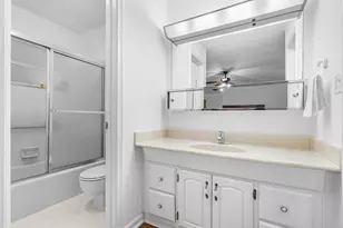 510 High Point Dr, Delray Beach, FL 33445 - Photo 23