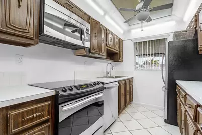 510 High Point Drive, Unit #C, Delray Beach, FL 33445 - Photo 15