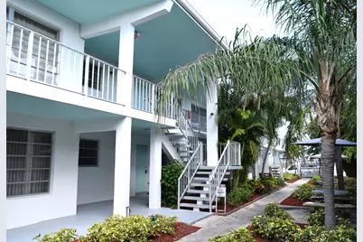 710 N K Street, Unit #203, Lake Worth Beach, FL 33460 - Photo 1