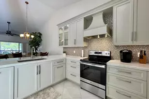 202 Cypress Point Dr, Palm Beach Gardens, FL 33418 - Photo 7