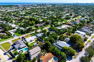 302 NE 36th St, Boca Raton, FL 33429 - Photo 7