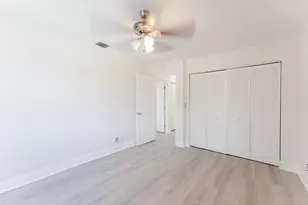 302 NE 36th St, Boca Raton, FL 33429 - Photo 25