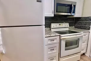 645 SW 20th Ct, Delray Beach, FL 33445 - Photo 1