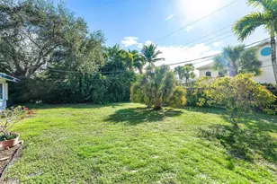 817 Buttonwood Rd, North Palm Beach, FL 33408 - Photo 25