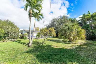 817 Buttonwood Road, North Palm Beach, FL 33408 - Photo 23