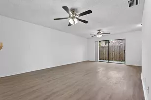 9418 NW 49th Pl, Sunrise, FL 33351 - Photo 15