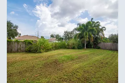 557 SW Duval Avenue, Port Saint Lucie, FL 34983 - Photo 25