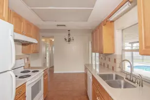 557 SW Duval Ave, Port Saint Lucie, FL 34983 - Photo 5