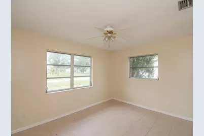 557 SW Duval Avenue, Port Saint Lucie, FL 34983 - Photo 11