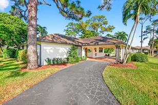 435 Pine Villa Dr, Atlantis, FL 33462 - Photo 3