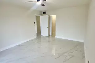 330 SE 2nd St, Hallandale Beach, FL 33009 - Photo 7