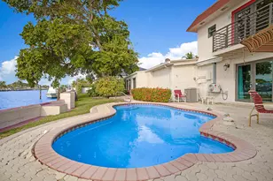 1901 N Riverside Dr, Pompano Beach, FL 33062 - Photo 3