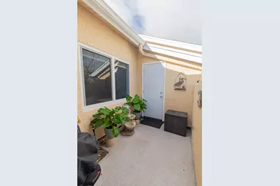1638 SE Green Acres Circle, Unit #G101, Port Saint Lucie, FL 34952 - Photo 17