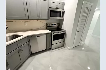 136 NE 19th Court, Unit #112F, Wilton Manors, FL 33305 - Photo 3