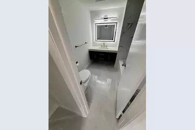 136 NE 19th Court, Unit #112F, Wilton Manors, FL 33305 - Photo 11