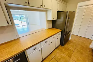 125 S Palmway Ave Unit, Lake Worth Beach, FL 33460 - Photo 5