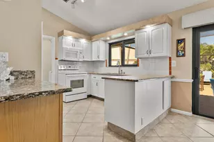 107 Executive Cir, Boynton Beach, FL 33436 - Photo 11