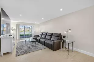 1090 Guildford E, Boca Raton, FL 33434 - Photo 21