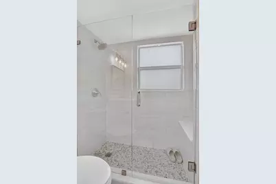 1090 Guildford E, Unit #1090, Boca Raton, FL 33434 - Photo 25