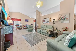 5193 Robino Cir, West Palm Beach, FL 33417 - Photo 9