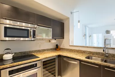 550 Okeechobee Boulevard, Unit #710, West Palm Beach, FL 33401 - Photo 17