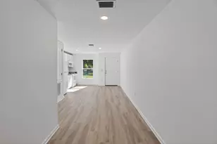 1115 F Ave Unit, Fort Pierce, FL 34950 - Photo 5