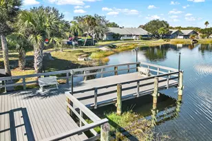 4104 NW Cinnamon Tree Cir, Jensen Beach, FL 34957 - Photo 13