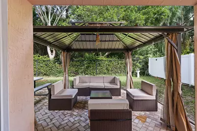 6024 Adriatic Way, West Palm Beach, FL 33413 - Photo 15