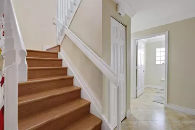 6024 Adriatic Way, West Palm Beach, FL 33413 - Photo 5