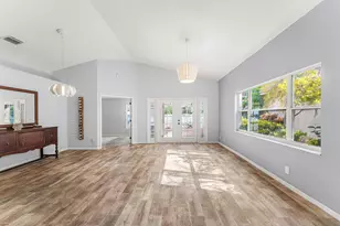 2100 Bonisle Cir, Riviera Beach, FL 33418 - Photo 5