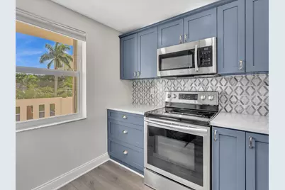 321 SE 3rd Street, Unit #208, Dania, FL 33004 - Photo 7