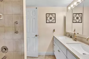 30 Colonial Club Dr, Boynton Beach, FL 33435 - Photo 19