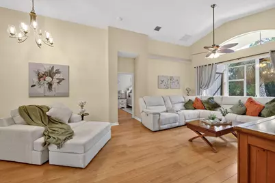 357 NW Springview Loop, Port Saint Lucie, FL 34986 - Photo 5