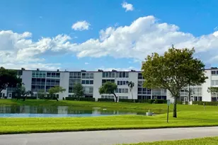 4053 Hythe C, Boca Raton, FL 33434 - Photo 3