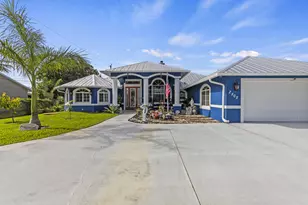 2502 SE Lakewood St, Port Saint Lucie, FL 34952 - Photo 11