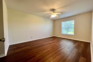 532 SW Kabot Ave, Port Saint Lucie, FL 34953 - Photo 11