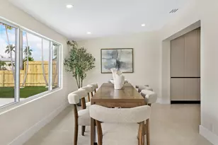 965 SE 10th Ct, Pompano Beach, FL 33060 - Photo 15